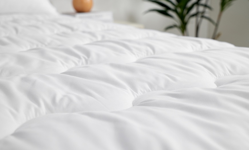 Image 9: KONO 6cm Deep Mattress Topper in Various Sizes