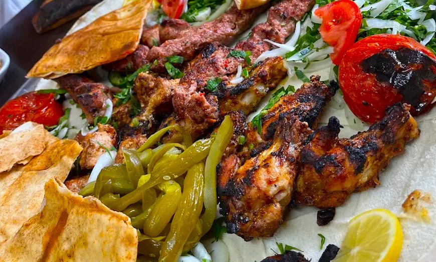 Image 3: Schawarma-Hähnchen-Rolle oder Mix-Grill-Teller für 1 - 4 Personen