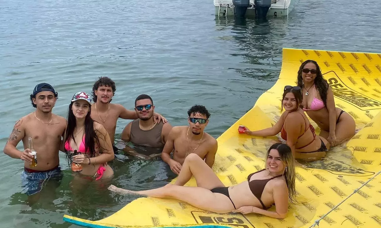 Set Sail for Adventure: Unforgettable Yacht Cruises Await!