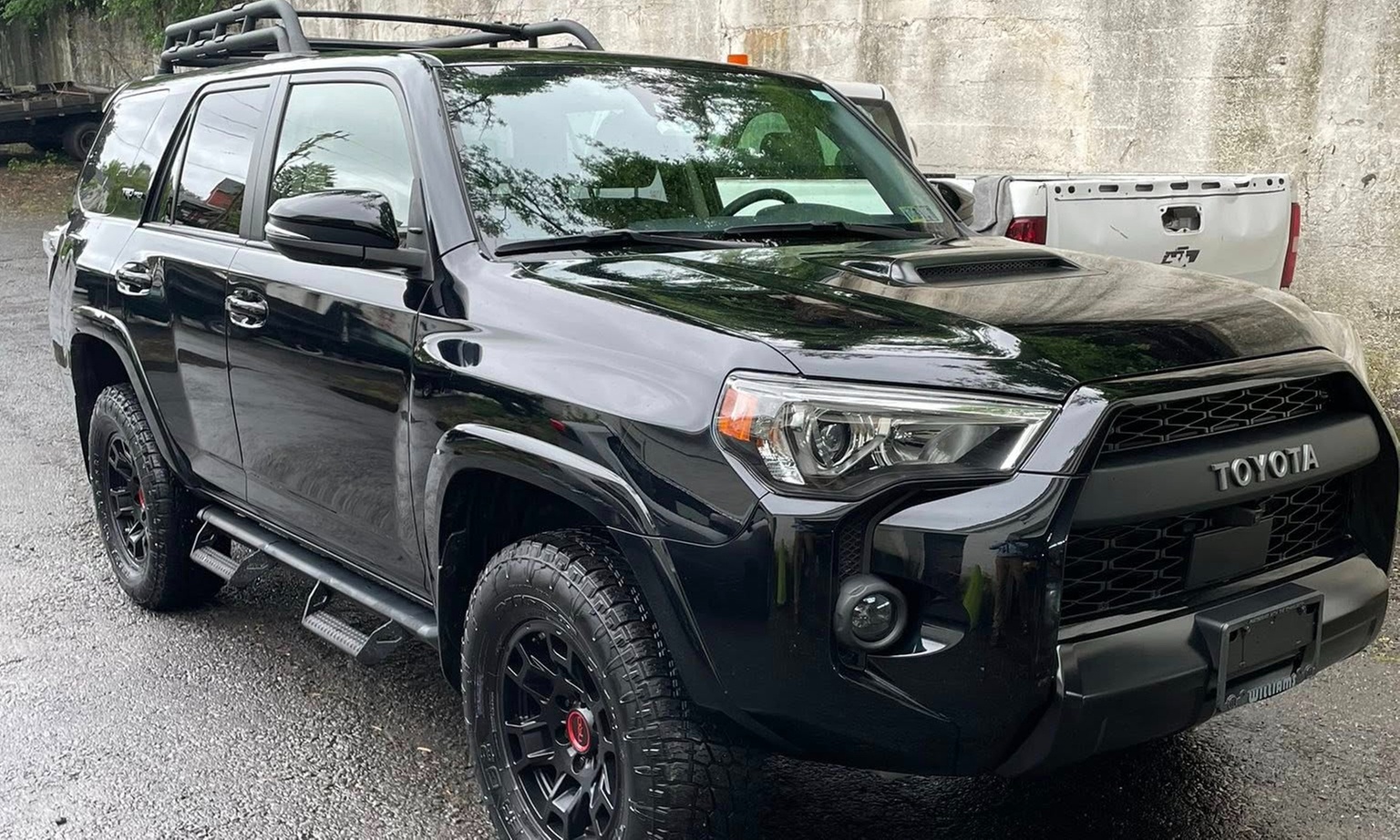 Complete Auto Care: Mini to Deluxe Detailing for Sedans, SUVs & Trucks