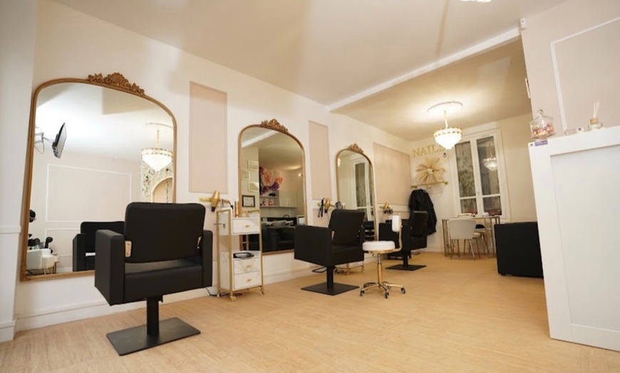 Image 2: Cheveux sublimés : soins nourrissants ou revitalisants