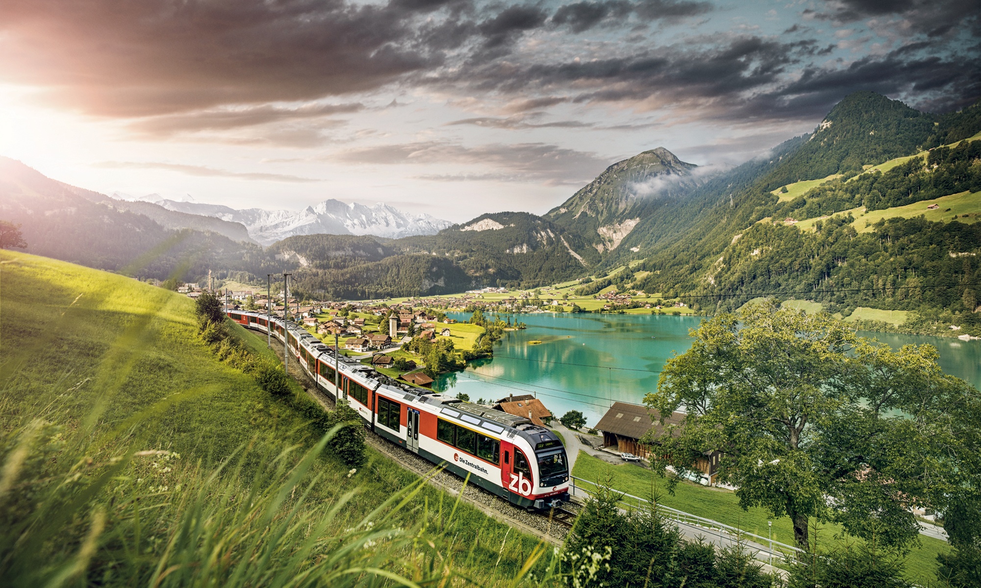 ✈ Lucerne, Interlaken & Montreux with Interlaken Express & Goldenpass