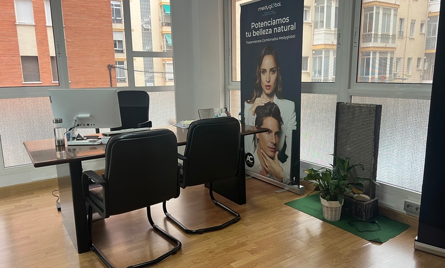 Image 16: 5 o 10 sesiones de mesoterapia médica inyectada en una zona a elegir 