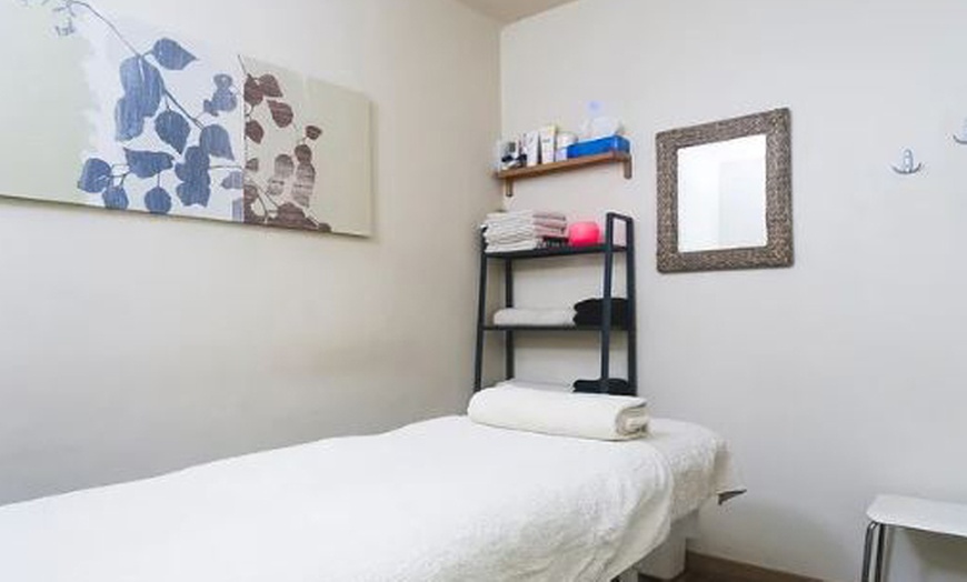 Image 5: Masaje corporal relajante de 30, 45 o 60 minutos para 1 persona