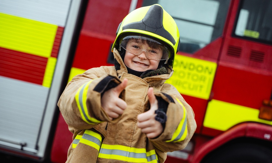 Image 4: 8 or 12 Lap Driving Blast or Fire Fighting Experience For One or Two 