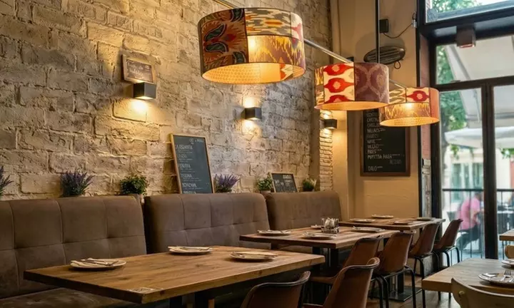 Menú Génova con entrante, principal, postre y bebida