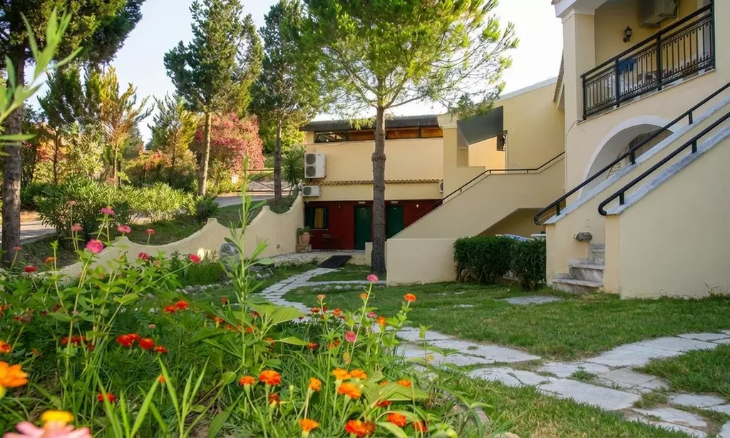 ✈ Corfù, Estate 2026: Volo diretto più 7 notti in hotel