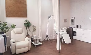 1-3 Injektionslipolysen mit 5 ml Wirkstoff an einer Zone nach Wahl inkl. Anamnese für 1 Person (bis 58% sparen)