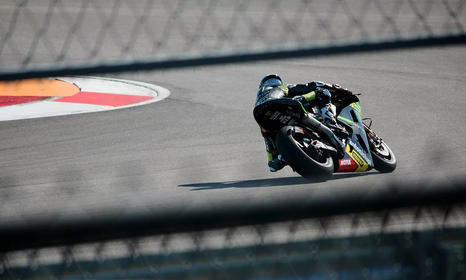 MotoGP Catalunya: entrada pelouse de 3 días y 2, 3 o 4 noches de hotel