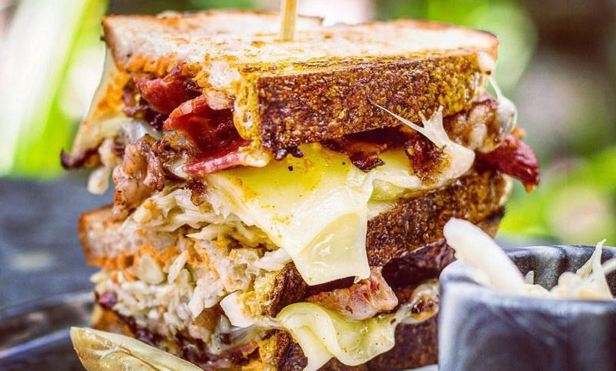 Image 14: Suite für 2 im 4* Adults-Only Hotel Das Aunhamer mit Spa