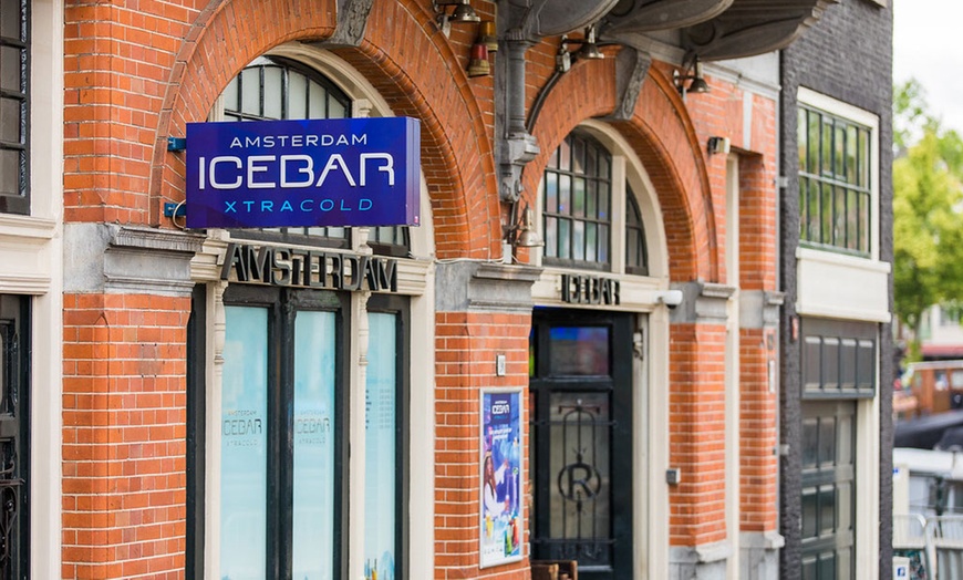 Image 1: Dé coolste Icebar van Amsterdam: Skip the Line ticket met 3 drankjes 