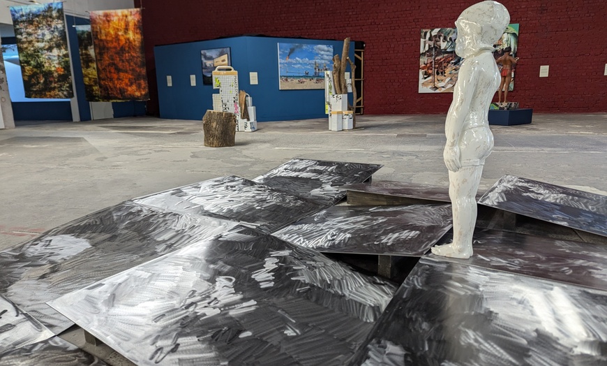 Image 2: Ticket für die OSTRALE Biennale 2025 "NEVER GREY" in Dresden