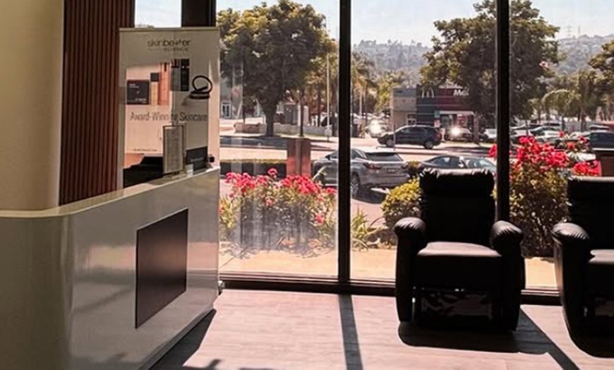 Image 5: Ultimate Skin Rejuvenation with 20, 40, or 60 Units of Botox