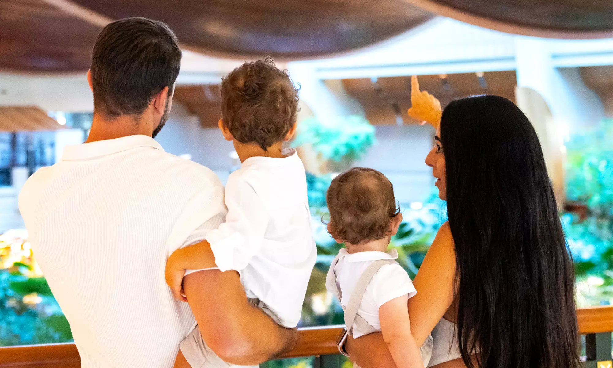 5*Dubai: One-Night Stay with Breakfast and Waterpark Access