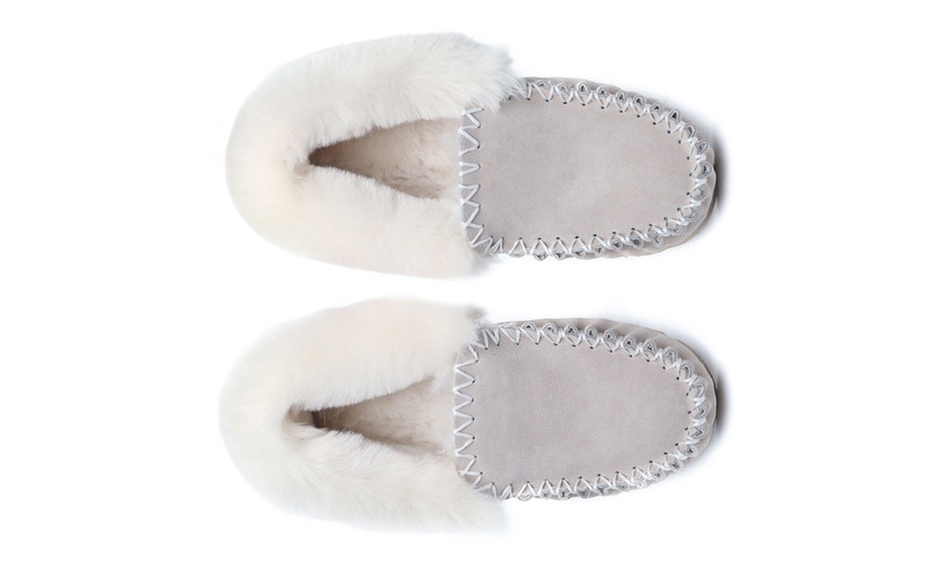 Image 18: Popo Moccasins Slipper Uggs