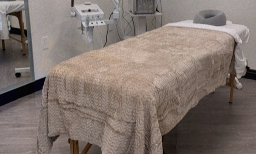 Image 3: Expert Lash Lifts & Brow Laminations for Enhanced Natural Beauty