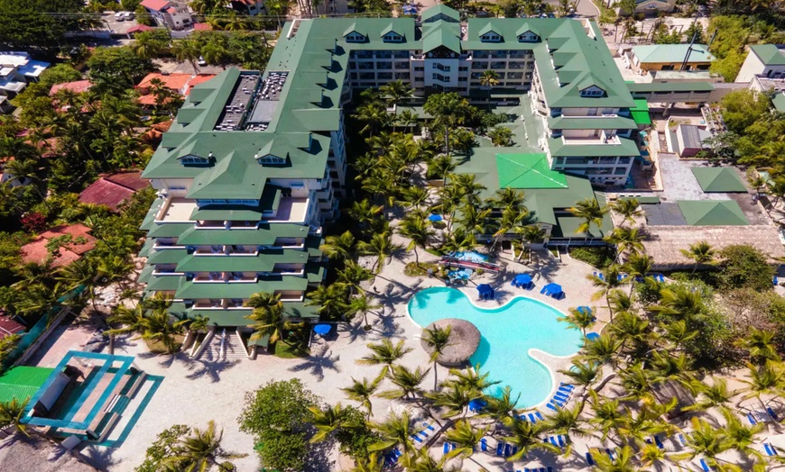 Image 7: ✈ 4-Day Coral Costa Caribe Stay with Air from Great Value Vacations