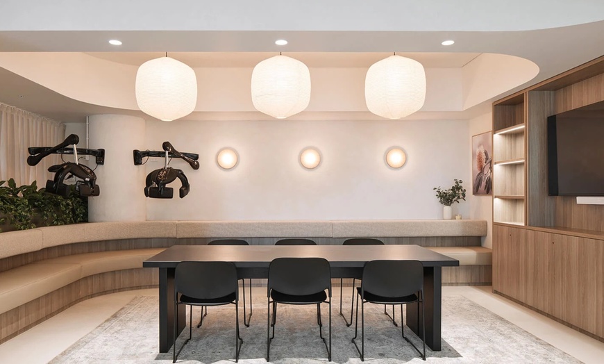 Image 2: Geneo X RF Skin Tightening: Full Face & Neck Rejuvenation