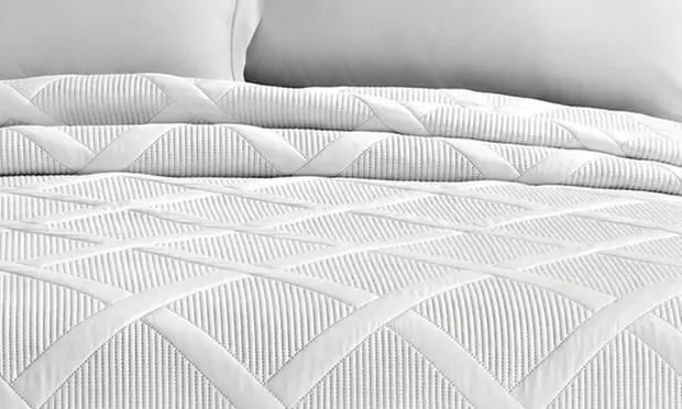 Elegante Tagesdecke für Frühling und Sommer