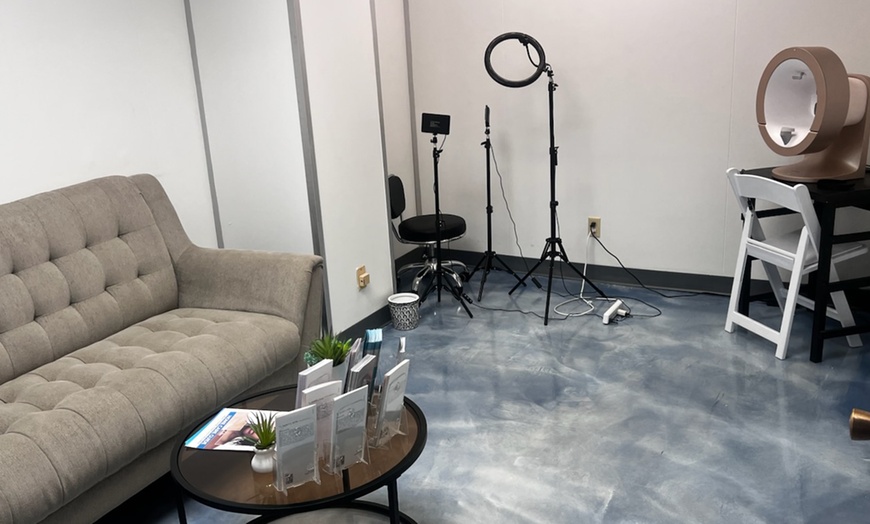 Image 8: 1, 3 or 6 Sessions of Radiofrequency Microneedling Full Face and More