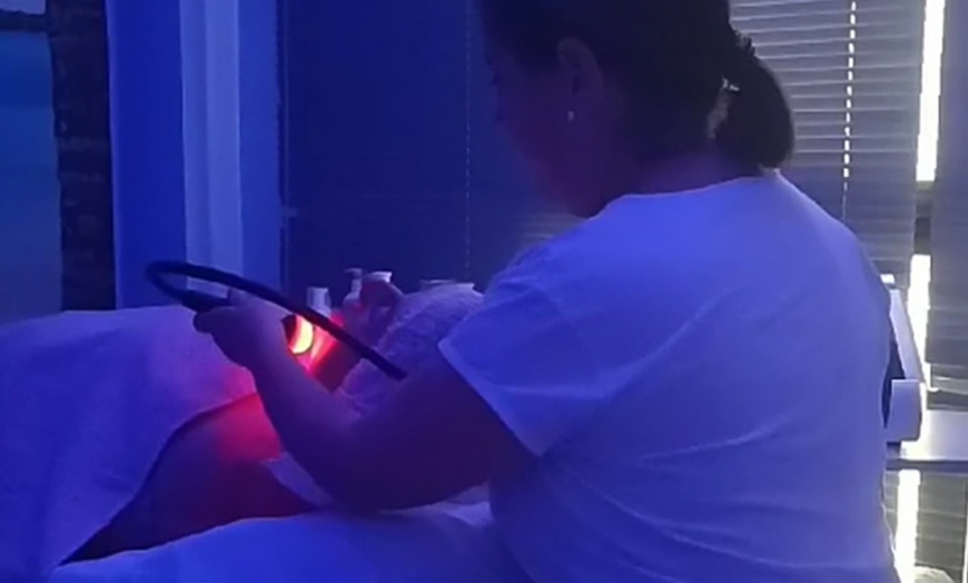 Image 2: Higiene facial con colágeno y diseño cejas