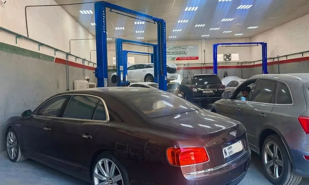 Keep Your Engine Smooth: 6-Cylinder Oil Change with AC Inspection