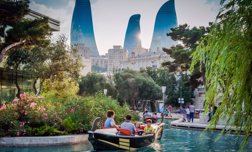 Image 1: 4-Day/ 3-Night Azerbaijan Tour with Breakfast and Accommodation