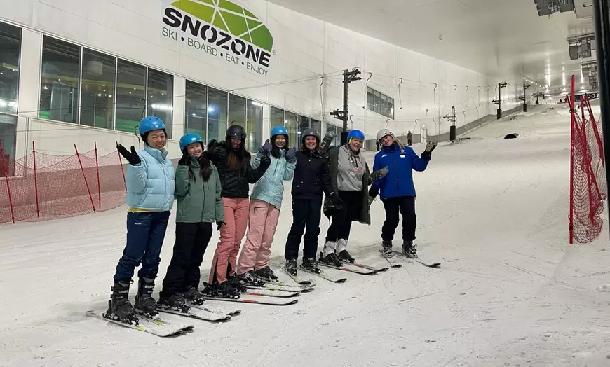 Image 1: Beginners Ski / Snowboarding Day Course with Lunch for One