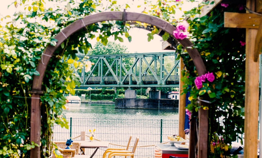 Image 7: Eisstockschießen – in Kombination mit Verzehr buchbar