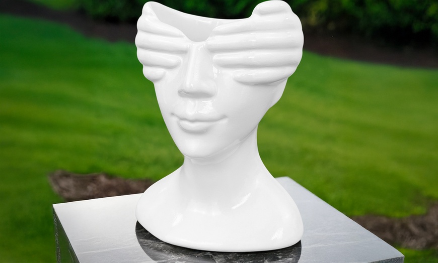 Image 4: Vaso decorativo a forma di mezzo busto femminile