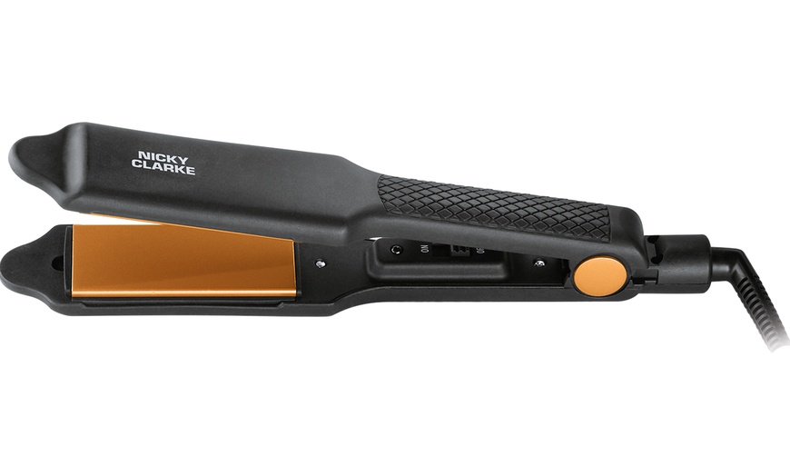 Image 1: Nicky Clarke Hair Straightener