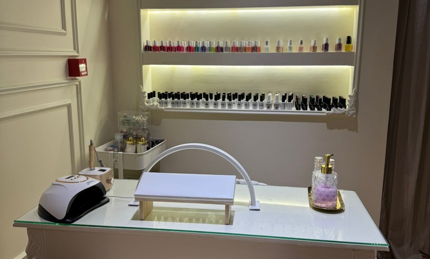 Image 9: Lash & Brow Lamination Treatments for Long-Lasting Definition