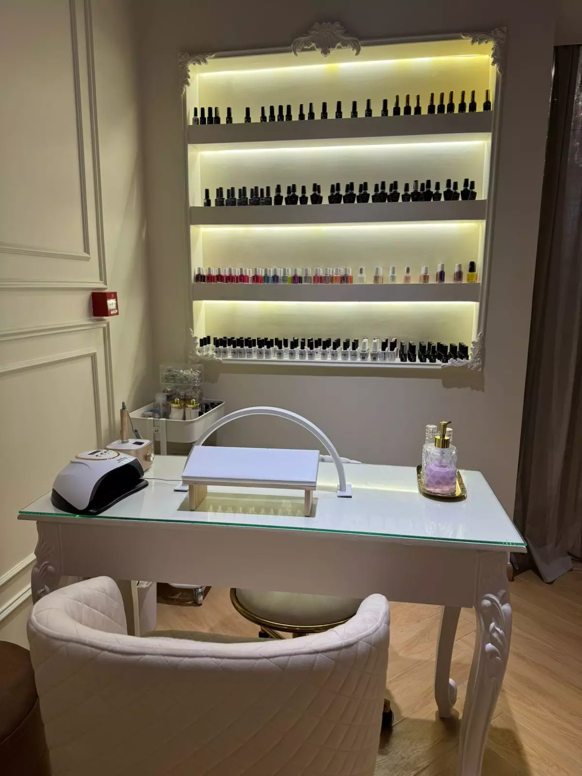 Lash & Brow Lamination Treatments for Long-Lasting Definition