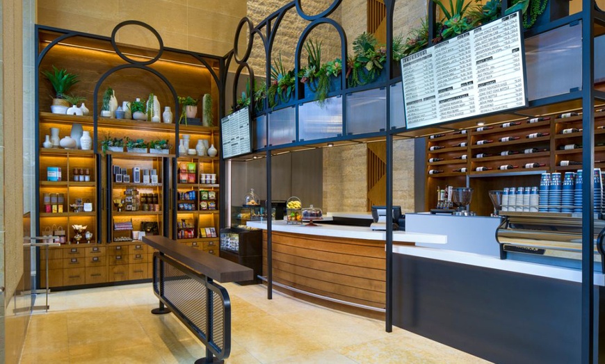 Image 14: Member's Only: 4-Star Omni Hotel in San Diego's Gaslamp Quarter