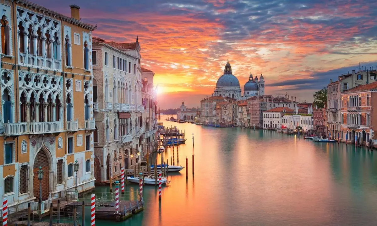 ✈ Venecia: 3 noches con alojamiento, desayuno y vuelos