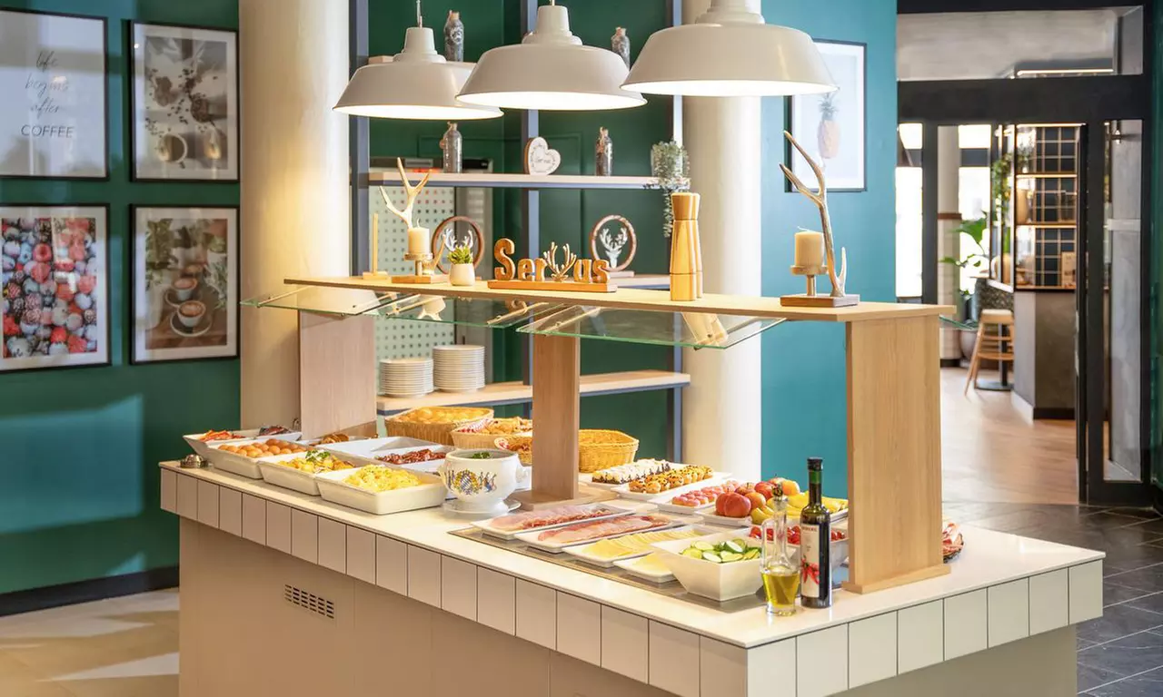 Genießer-Frühstücksbuffet inkl. Getränken für 2 - 4 Personen