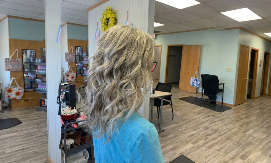 Image 3: Cut, Shampoo, Styling & Hair Treatment or Single-Process Color 