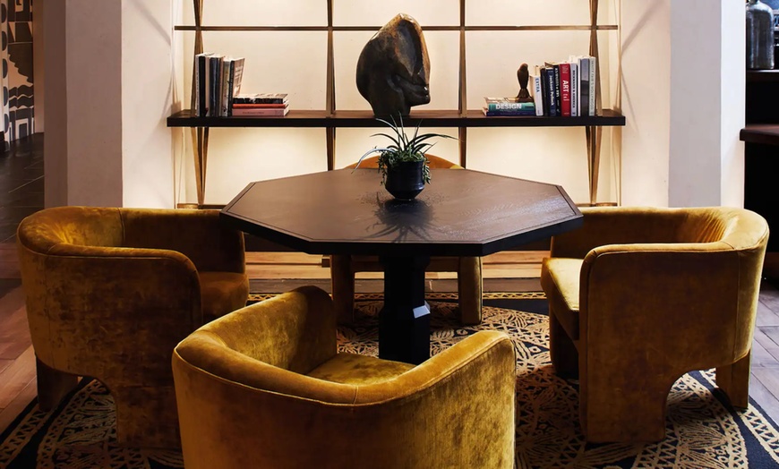 Image 9: Spacious 4* Hotel in Downtown Los Angeles