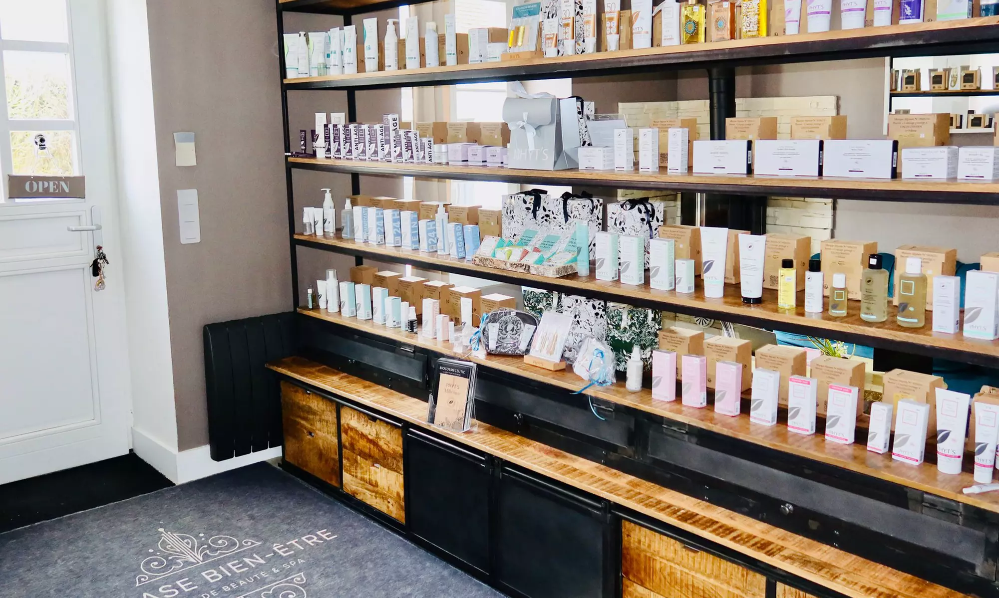 Évasion spa privatisée avec bain à remous, hammam et modelage