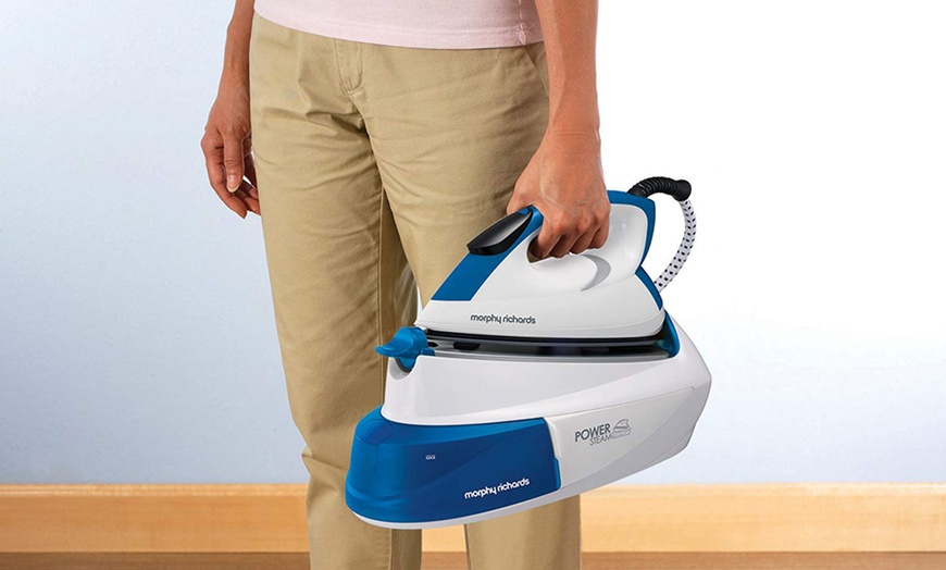 Image 6: Morphy Richards Steam Iron