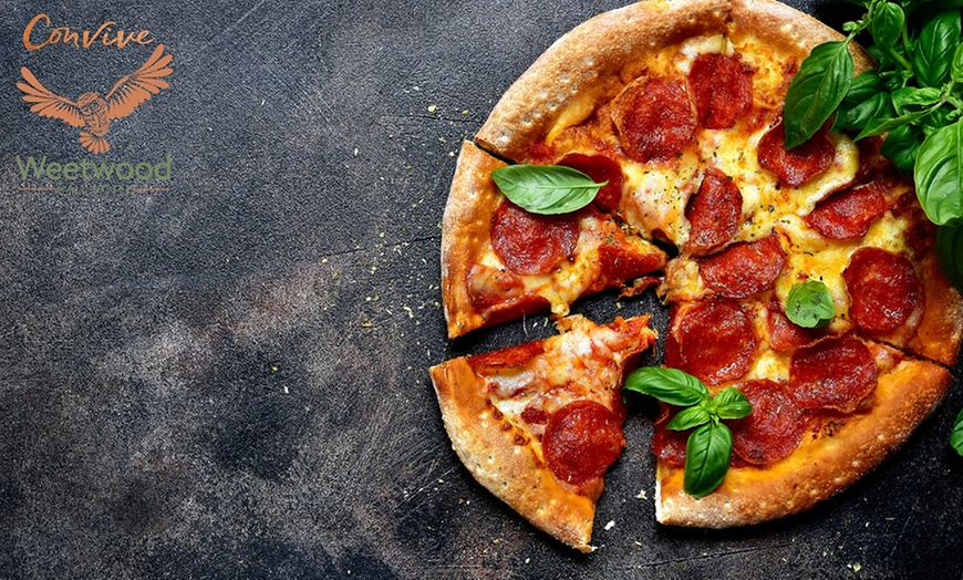 Image 5: Delight with 2 or 4 Pizzas and a 1 or 2 Bottles of Prosecco for 2 or 4 People @Convive Restaurant (Up to 43%Off)