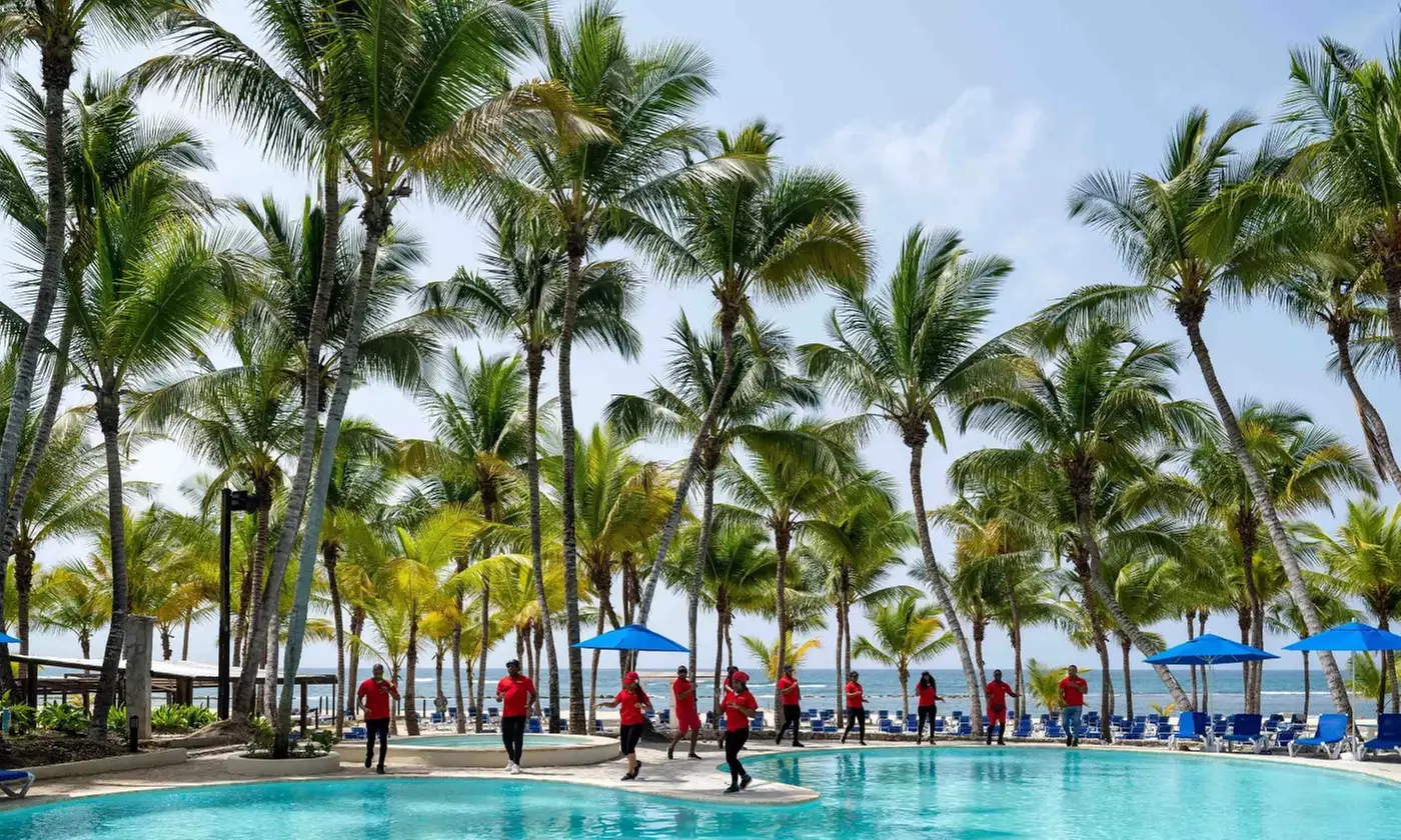 ✈ 4-Day Coral Costa Caribe Trip w/Air&Hotel from Great Value Vacations