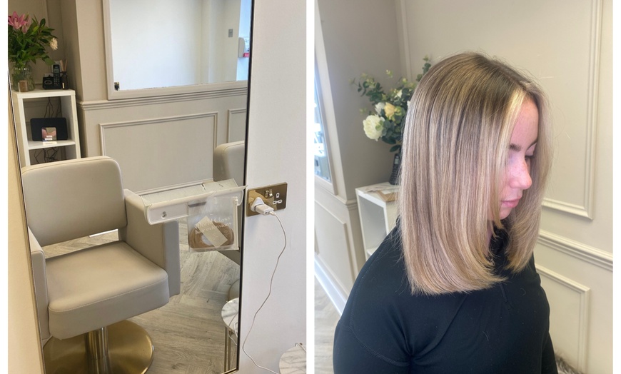 Image 1: Up to 51% Off on Salon - Hair Color / Highlights