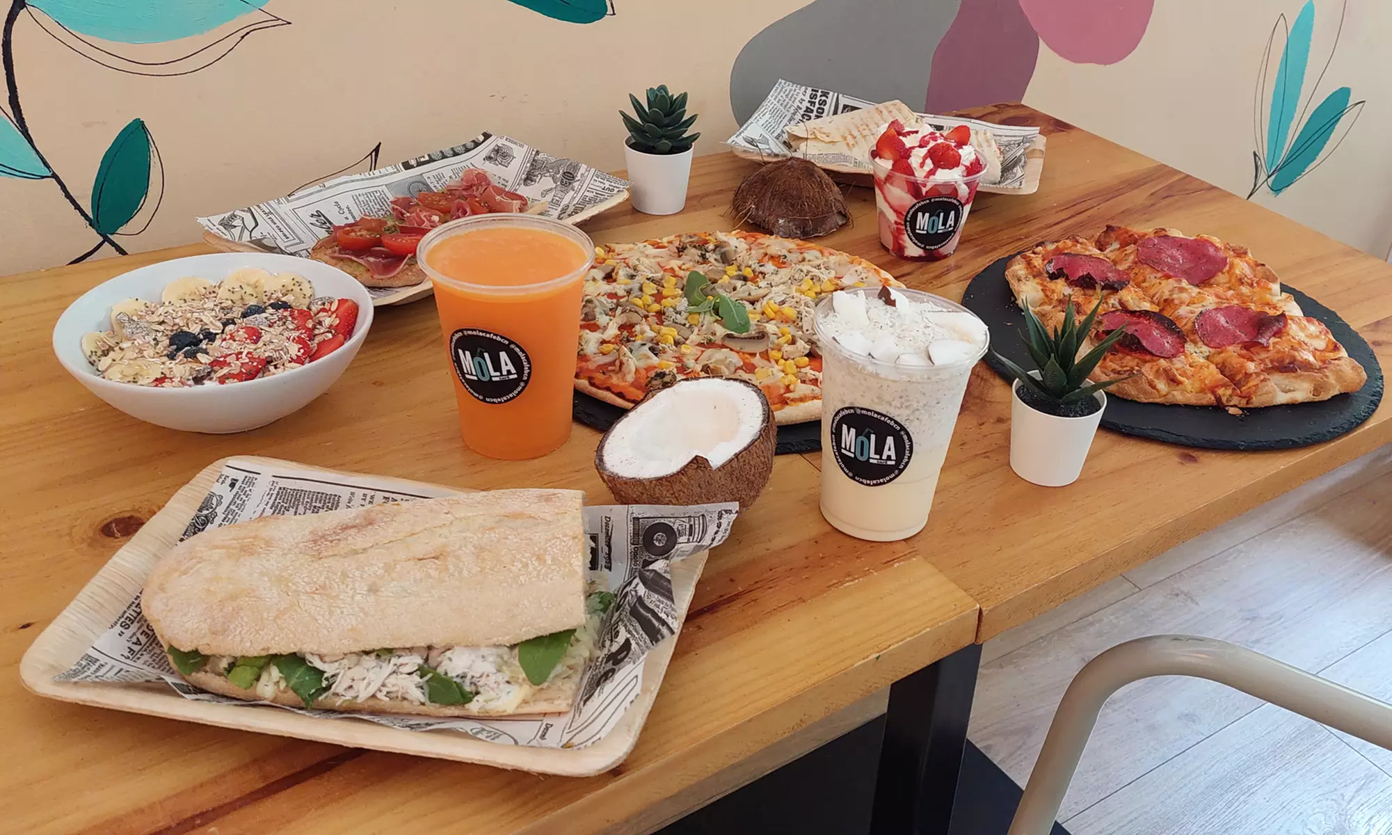 Menú de brunch o merienda para 1 o 2 personas con bowl, bebida y tostada o bikini, con hasta un 46% de descuento - Primary Image