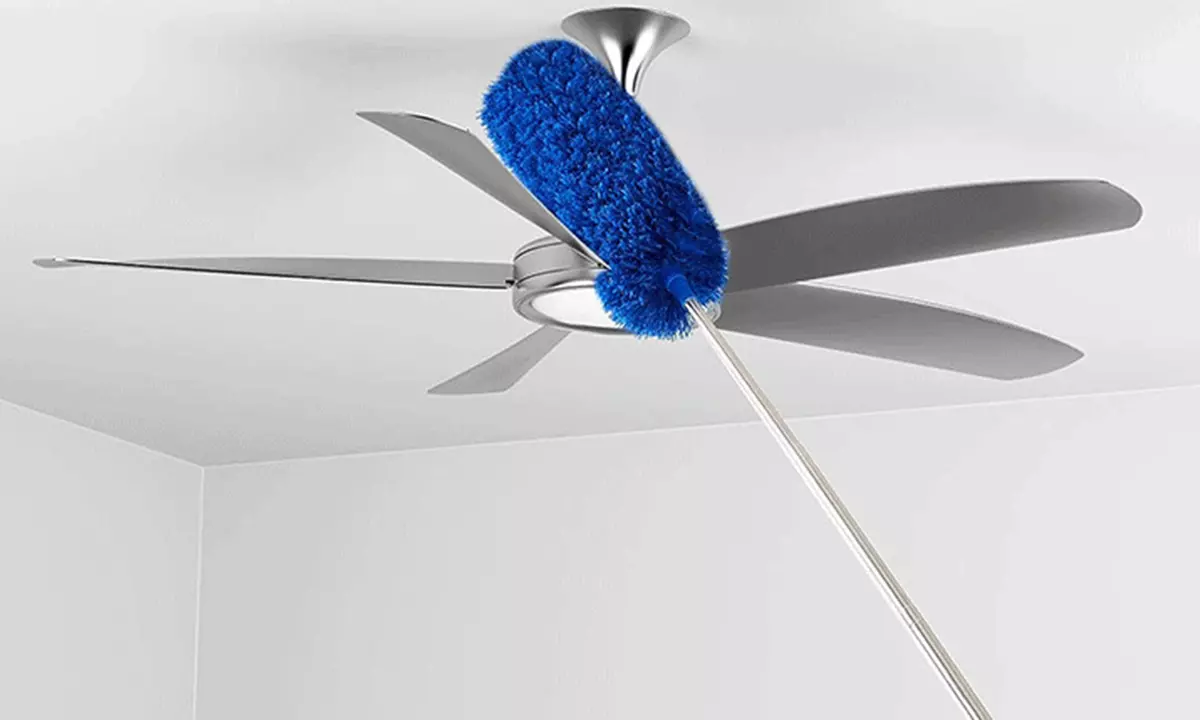 Retractable Microfiber Duster for Ceiling Fan Blades