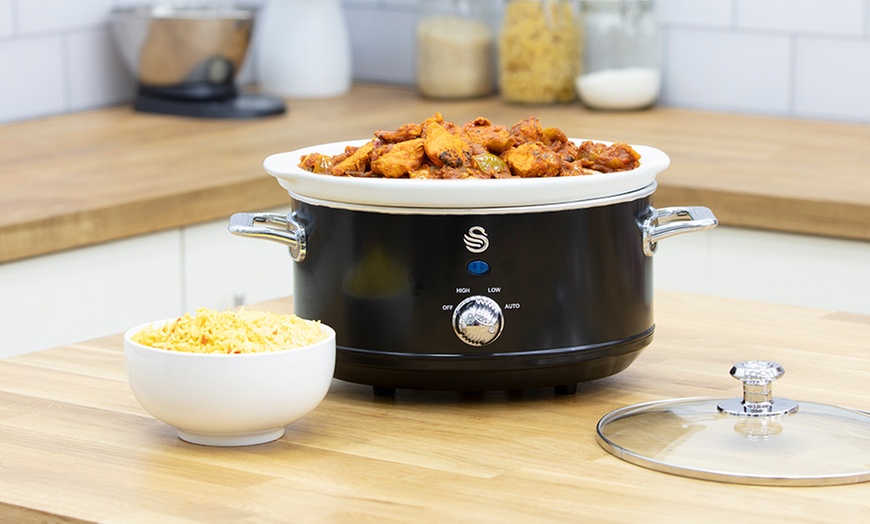 Image 7: Swan Slow Cooker