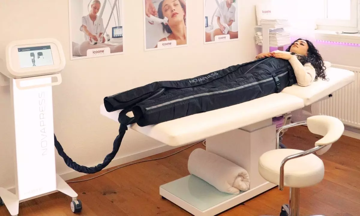 Körperanalyse mit Auswertung & Beratung, opt. 1x, 3x od. 5x Novapress Lymphmassage für 1 Person (bis 73% sparen) - Primary Image