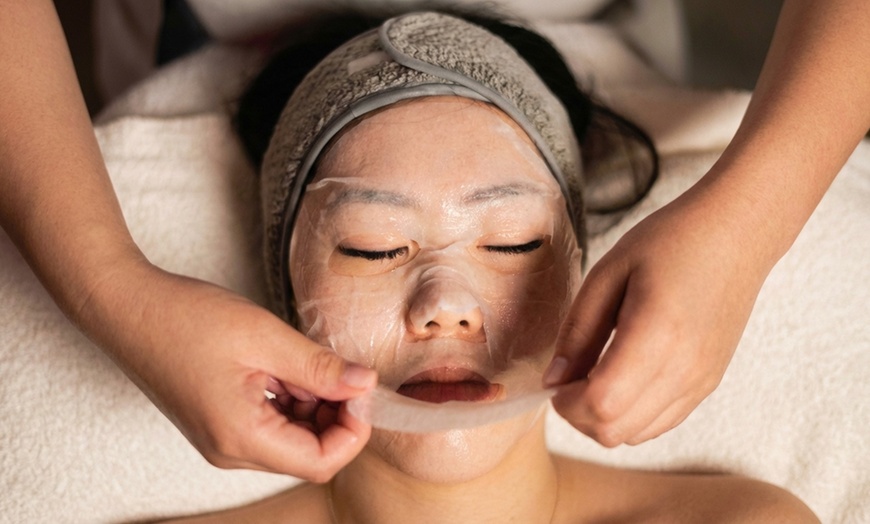 Image 5: Korean Beauty Facials at Sole Radiance