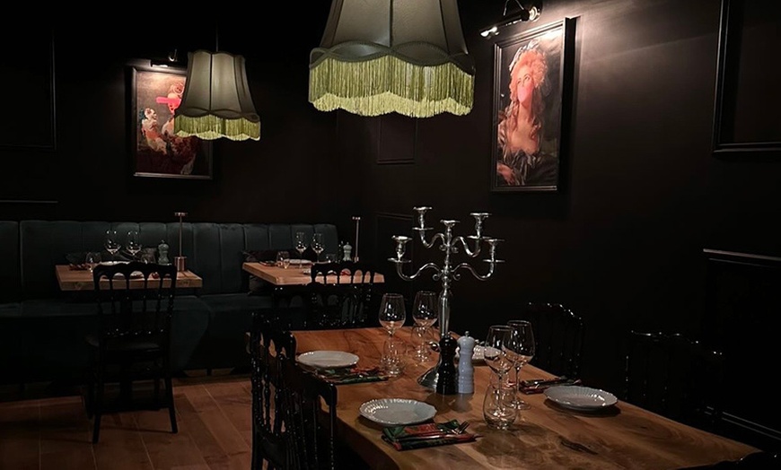 Image 5: Plats et desserts au Boudoir Steakhouse