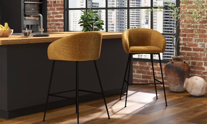 Image 4: Lot de 2 fauteuils de bar CHLEA en tissu et métal 